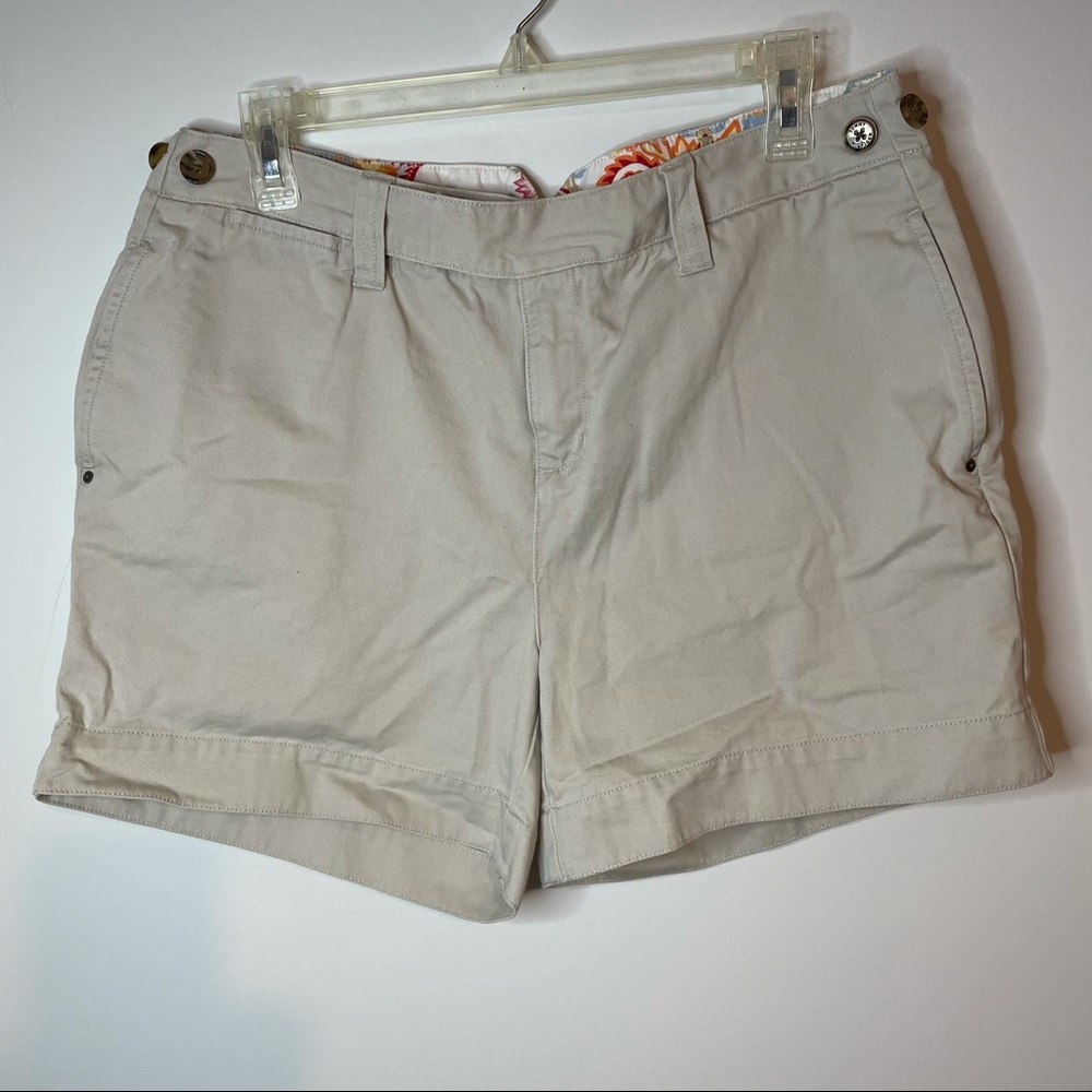 Khaki Tommy Hilfiger shorts